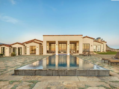 11,000 sq ft luxury Malibu Rental